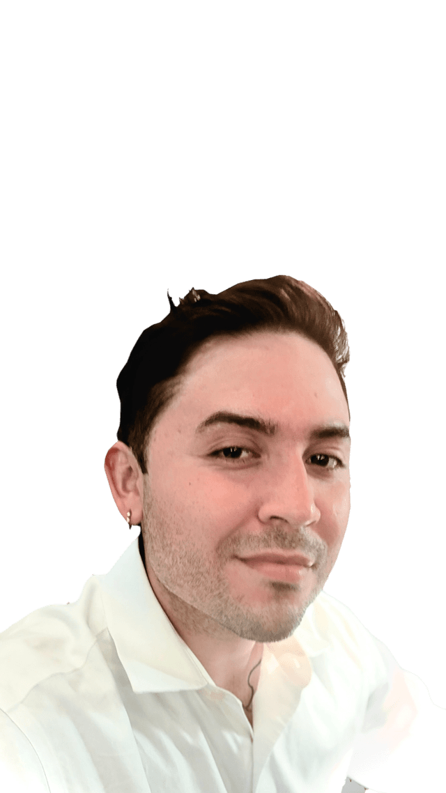 Camilo Alba headshot